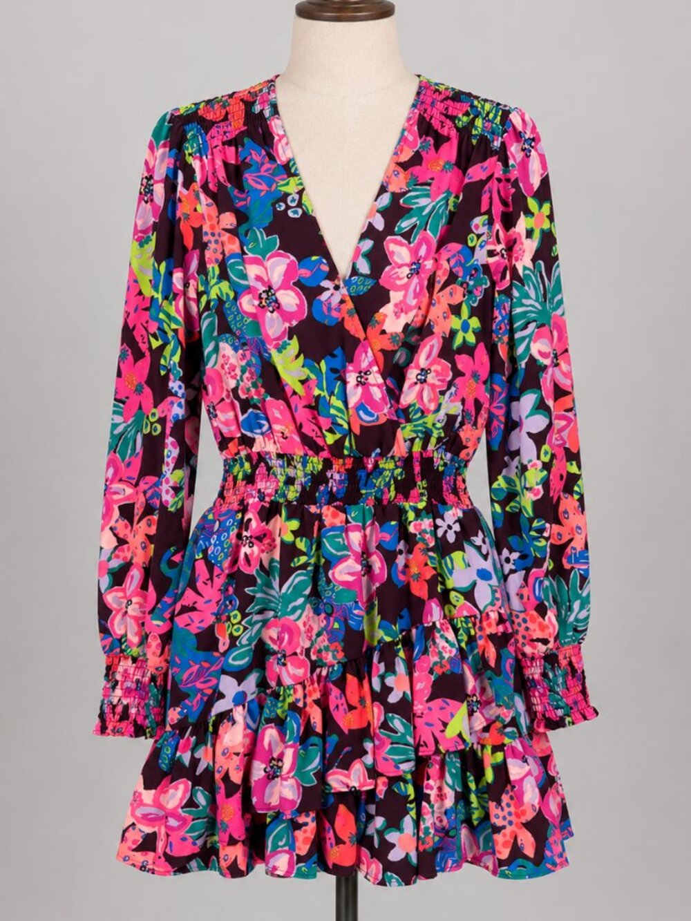 Lilly Pulitzer Dress 6‎ Floral V-Neck Long Sleeve Smocked Waist Ruffle Christina